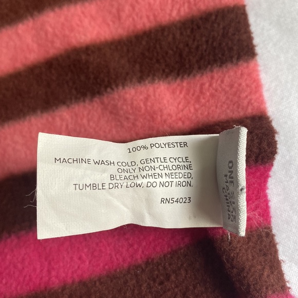 OLD NAVY Pink Brown Cream Stripped Fleece Scarf with Fringes  Sz 10”x 68 - Picture 5 of 9